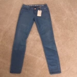 NWT: LACOSTE Jeans
